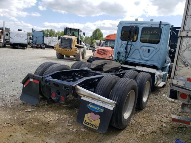 2018 Freightliner Cascadia 113