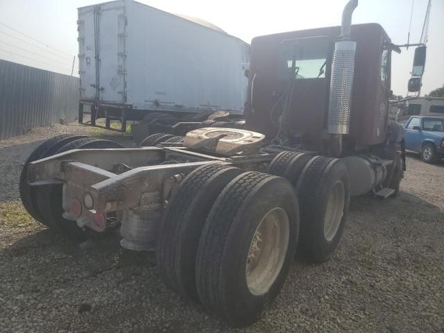 2006 Freightliner Conventional Columbia