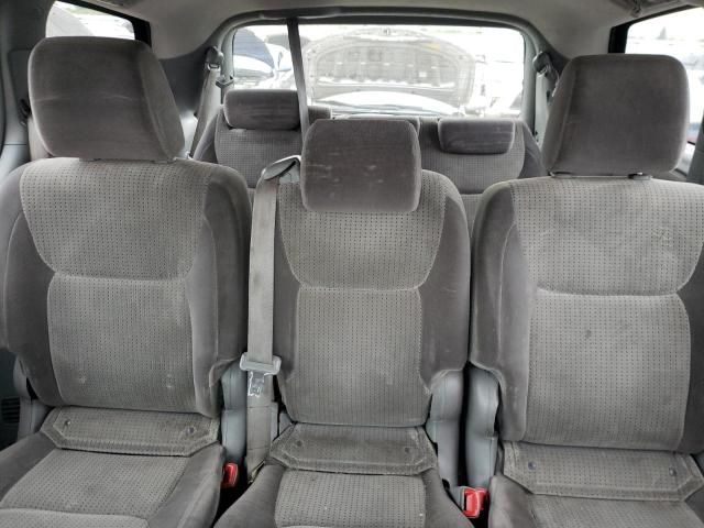 2009 Toyota Sienna CE