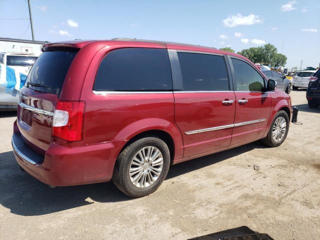 2015 Chrysler Town & Country Touring L