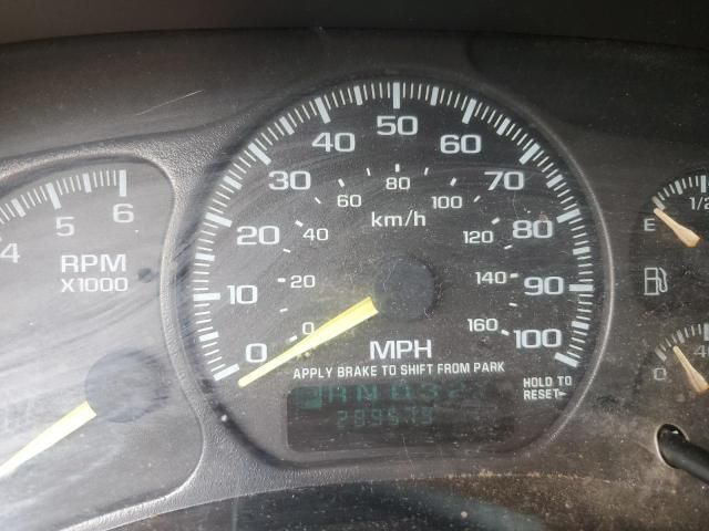 2000 Chevrolet Silverado C1500