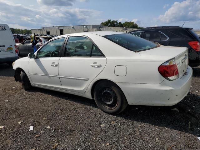 2005 Toyota Camry LE