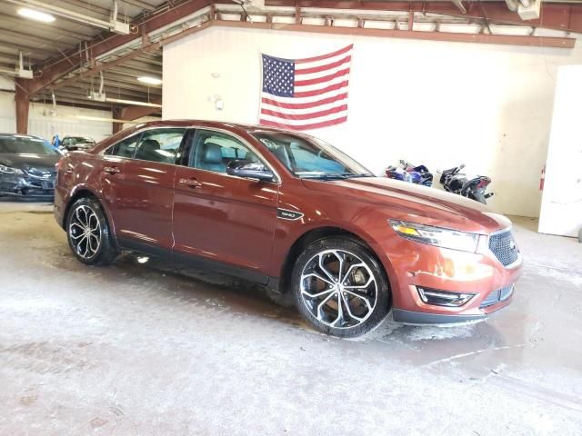 2016 Ford Taurus SHO