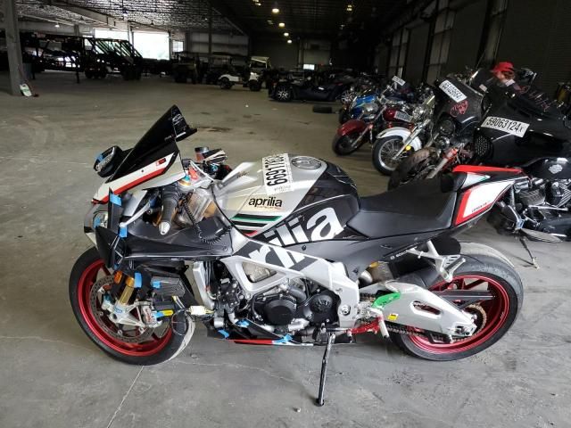 2016 Aprilia RSV4 RF