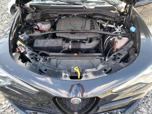 2021 Alfa Romeo Stelvio TI
