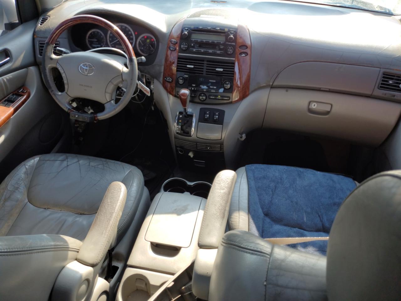 2004 Toyota Sienna xle
