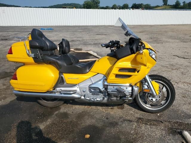 2005 Honda GL1800