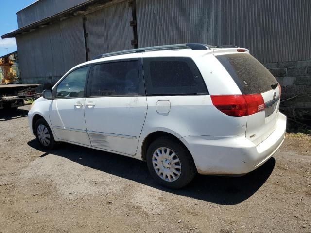 2004 Toyota Sienna CE