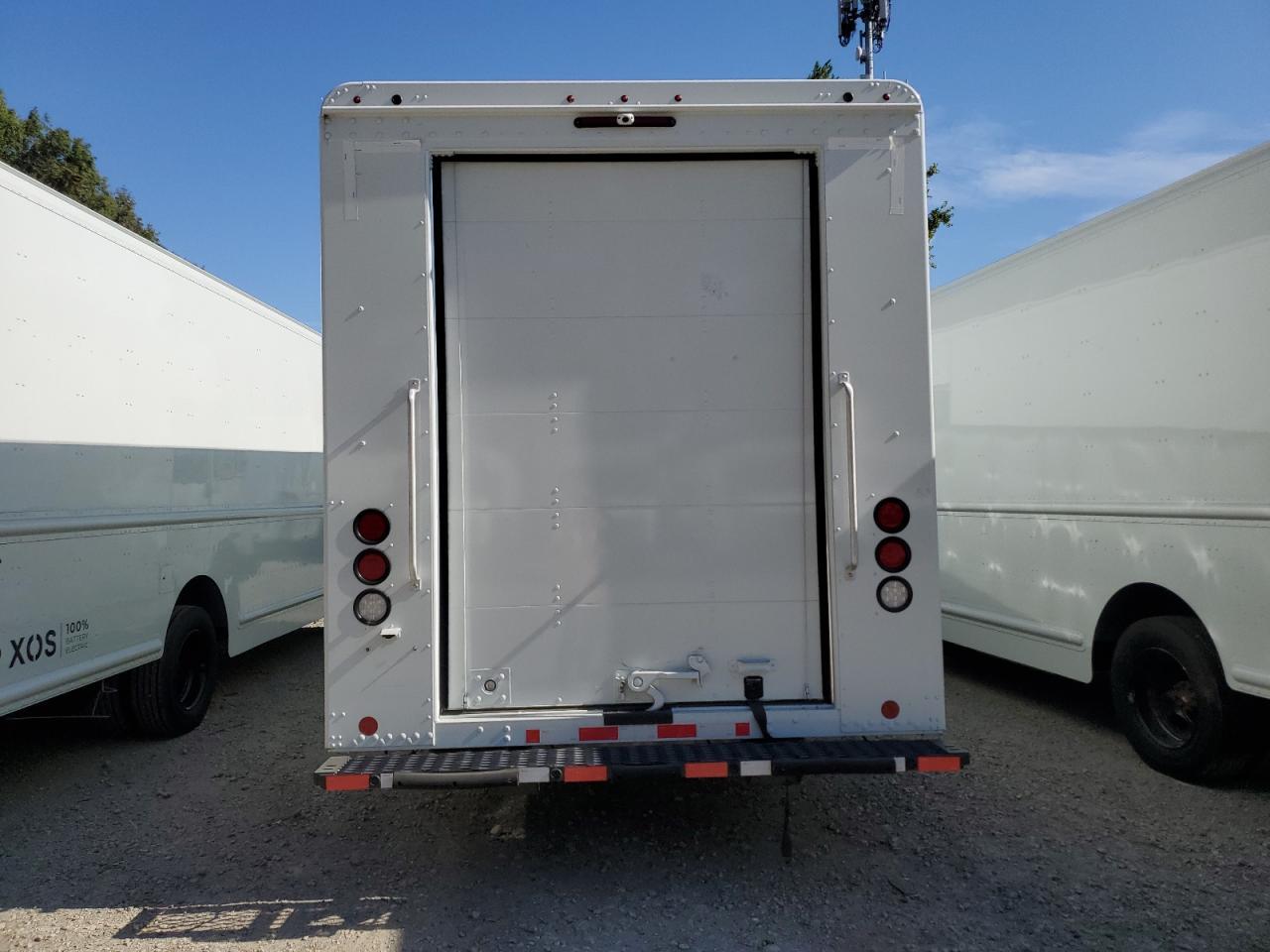 2022 XOS SV05