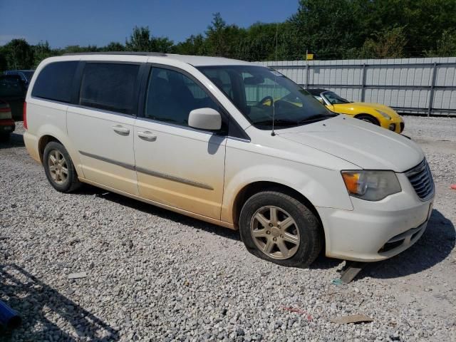 2013 Chrysler Town & Country Touring