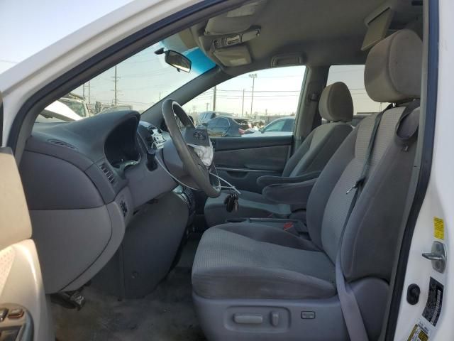 2010 Toyota Sienna CE