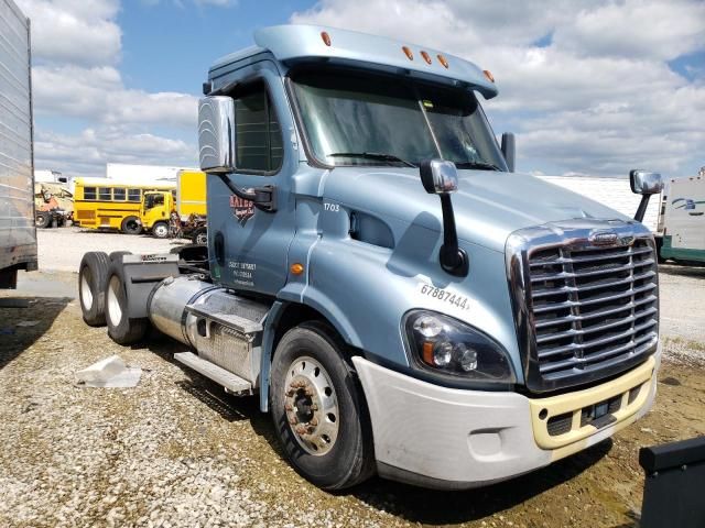 2018 Freightliner Cascadia 113