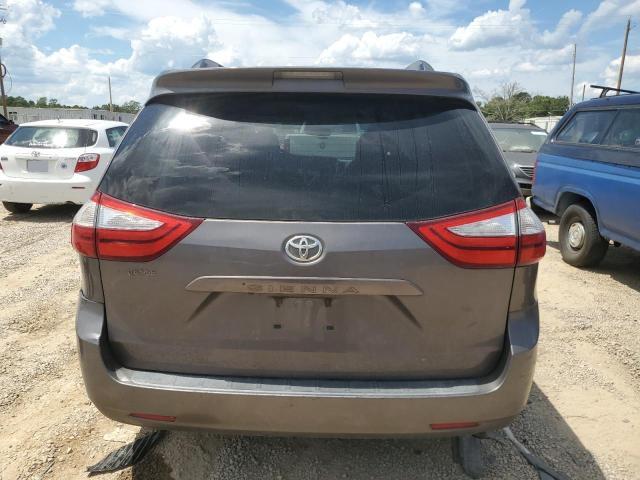 2016 Toyota Sienna LE