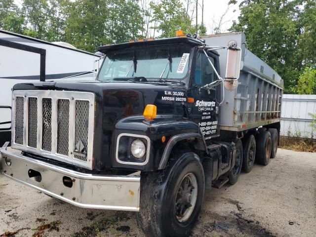 1994 International 2000 2674