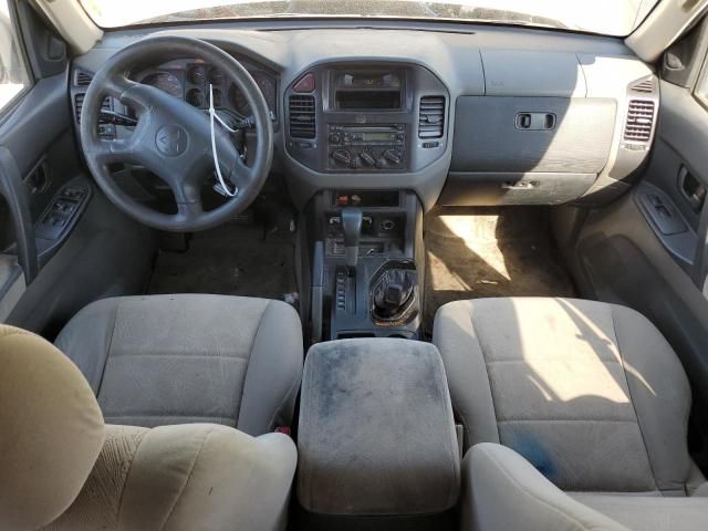 2002 Mitsubishi Montero XLS