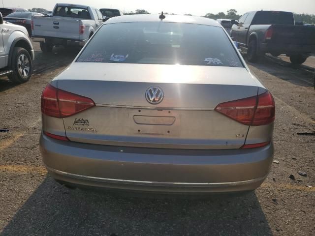 2016 Volkswagen Passat SEL