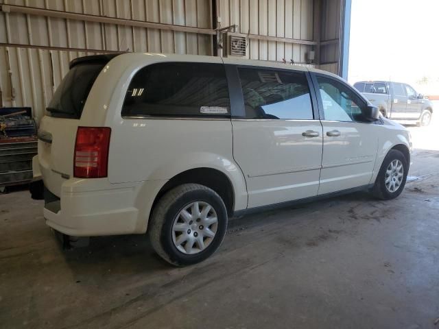 2009 Chrysler Town & Country LX