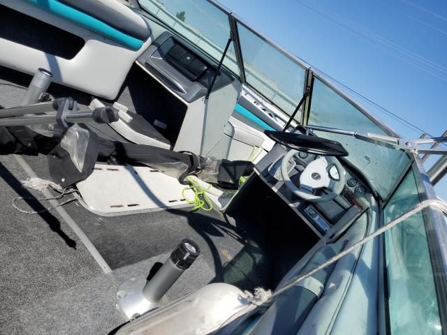 1995 Marlin Yacht Boat With Trailer