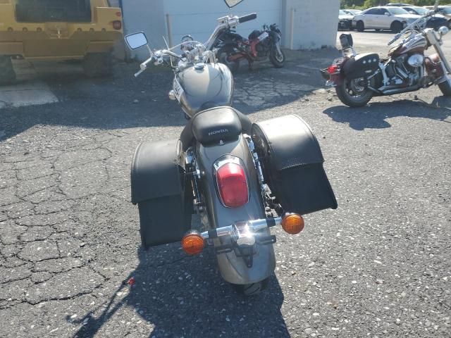 2006 Honda VT1100 C2