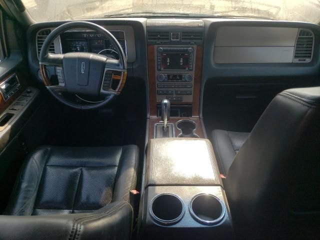 2013 Lincoln Navigator L