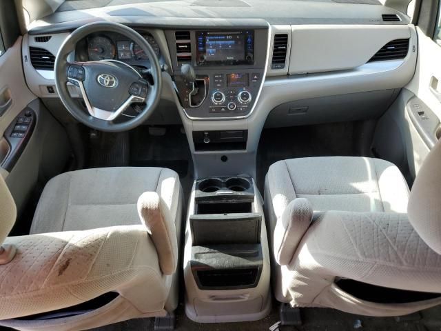 2015 Toyota Sienna LE