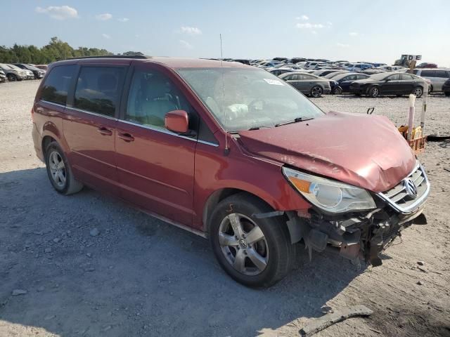 2011 Volkswagen Routan SE