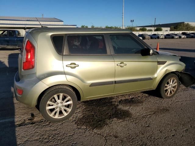 2013 KIA Soul +