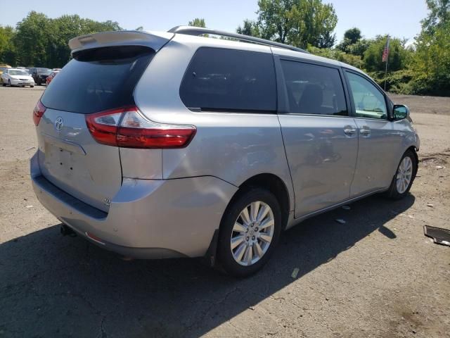 2017 Toyota Sienna XLE