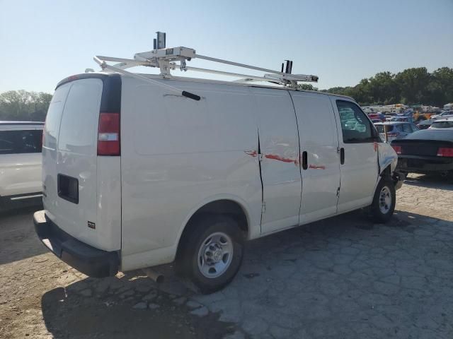 2020 Chevrolet Express G2500