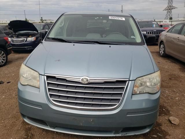 2009 Chrysler Town & Country LX