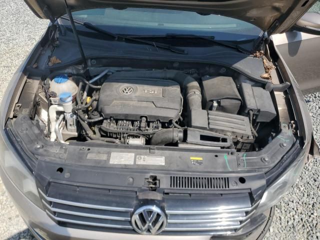 2015 Volkswagen Passat S