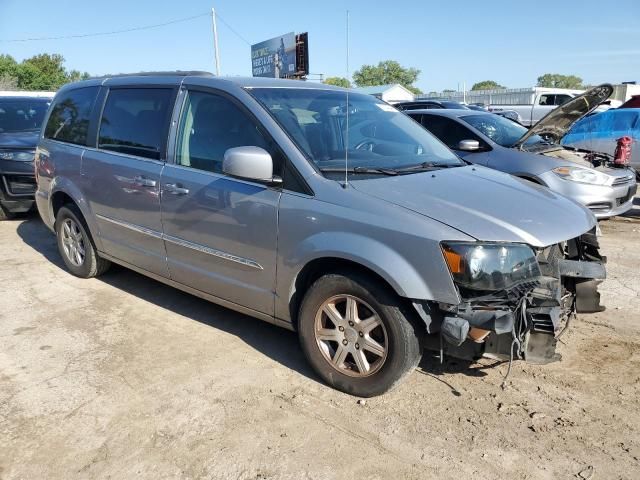 2013 Chrysler Town & Country Touring