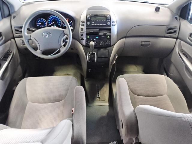 2008 Toyota Sienna CE