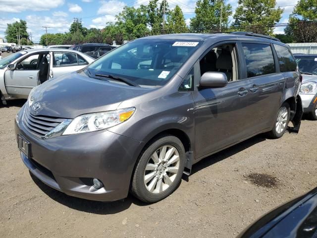 2017 Toyota Sienna XLE