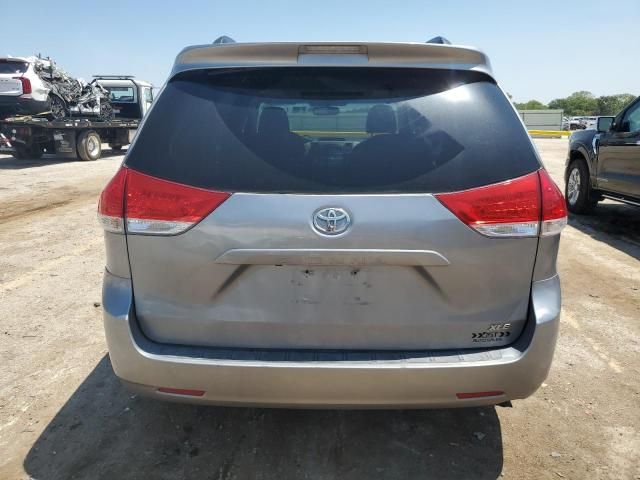 2012 Toyota Sienna XLE