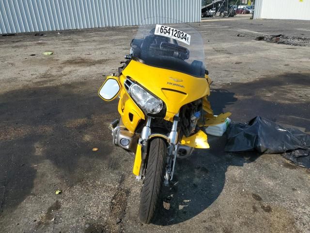 2005 Honda GL1800