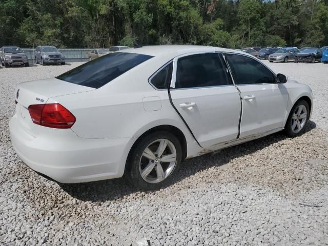 2013 Volkswagen Passat SE