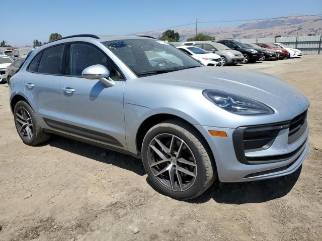 2023 Porsche Macan Base