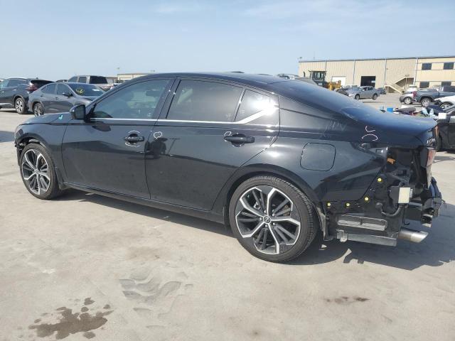 2023 Niss Altima 2.5 sr