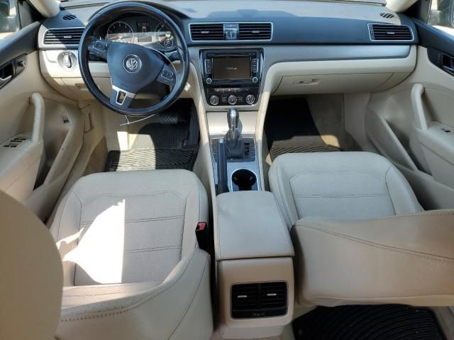 2014 Volkswagen Passat SE