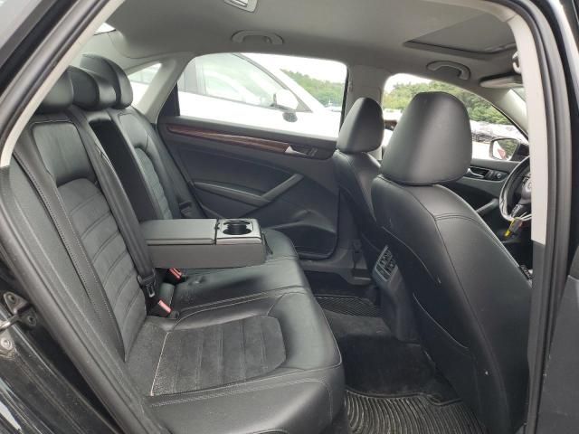 2013 Volkswagen Passat SEL