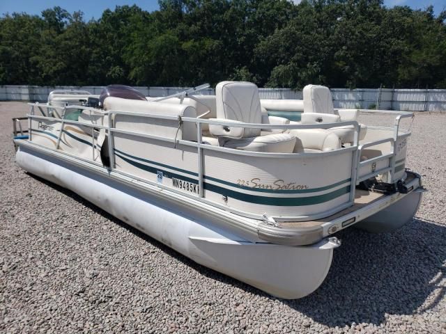 2005 Premier Pontoon