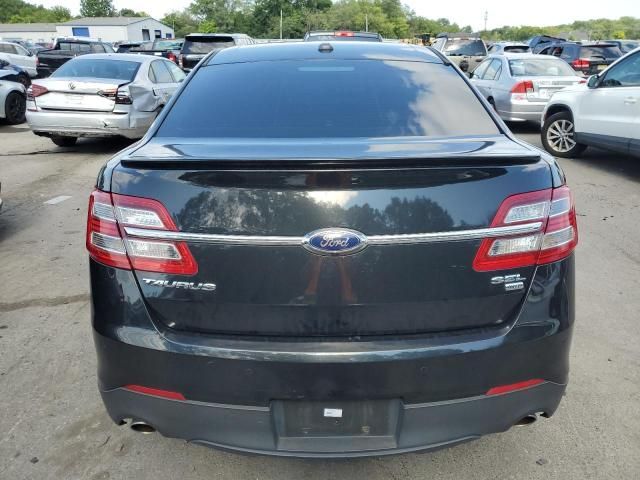 2015 Ford Taurus SEL