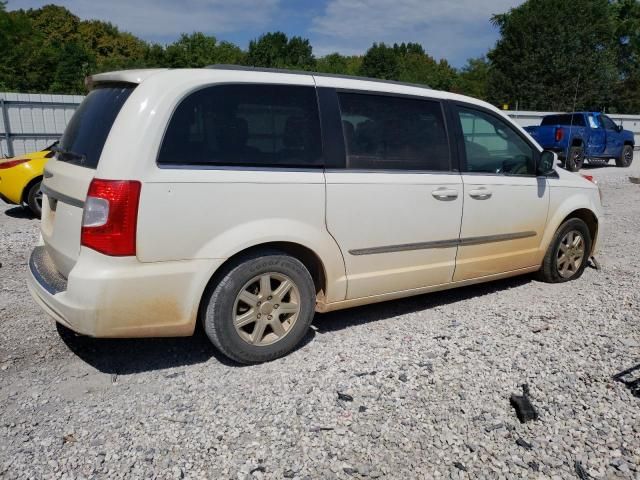 2013 Chrysler Town & Country Touring