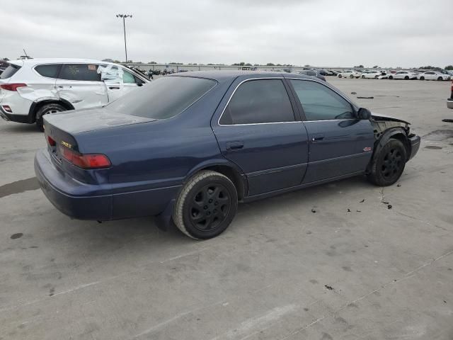 1999 Toyota Camry LE