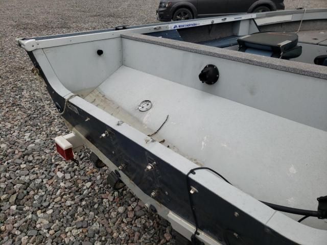 1991 Alumacraft Boat