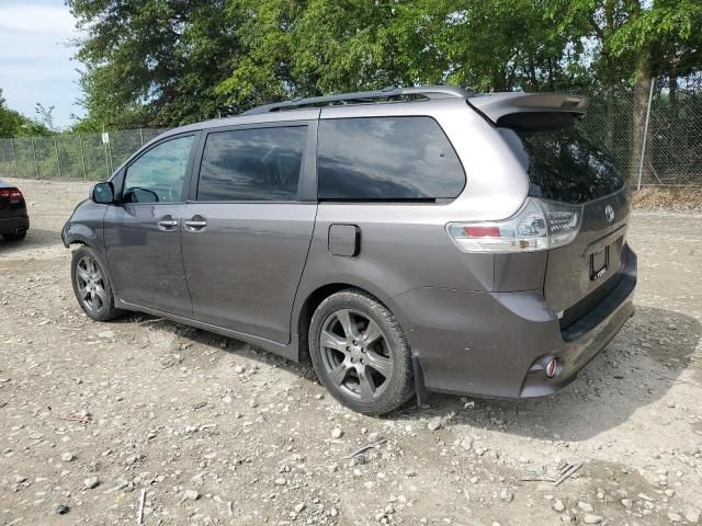 2017 Toyota Sienna SE