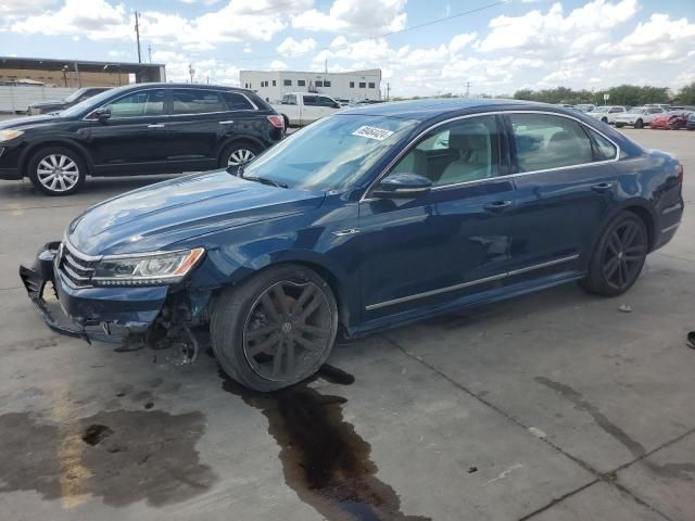 2019 Volkswagen Passat SE R-Line