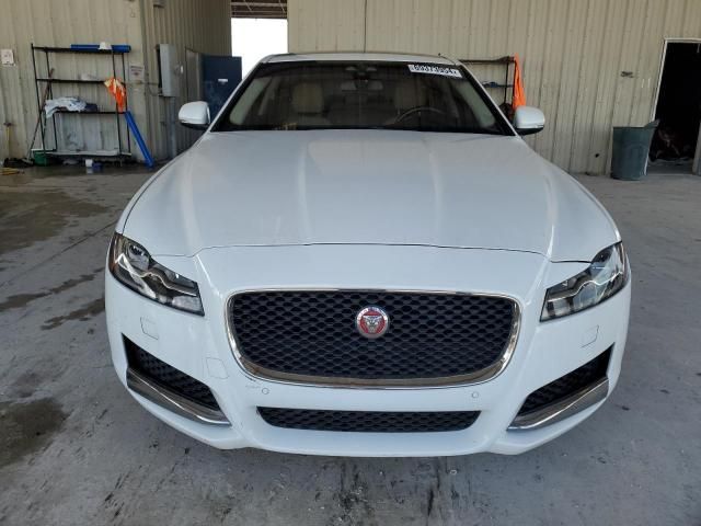 2017 Jaguar XF Premium