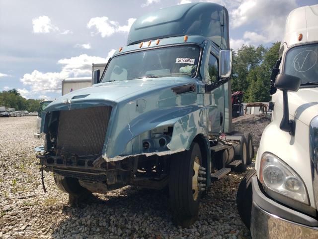 2021 Freightliner Cascadia 126